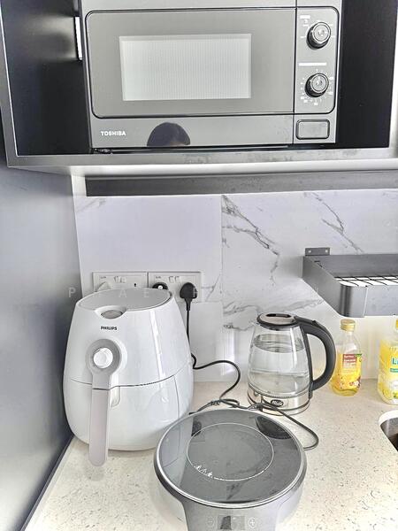 Kitchen, Common Space