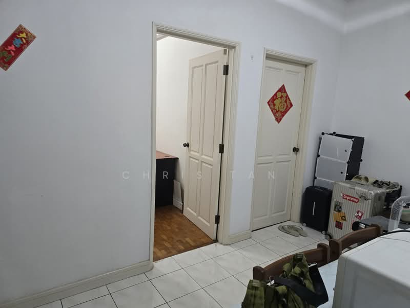 Euro-Asia Park, 25 Woodleigh Close, Room Rental, 110 sqft, Condominium For Rent, by Chris Tan, 60188084 - Interior - PropertyGuru.com.sg