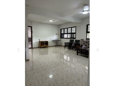 For Sale - 402 Jurong West Street 42