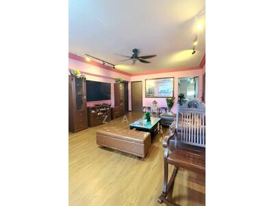 For Sale - 261 Tampines Street 21