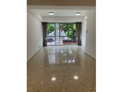 For Rent - UE Square