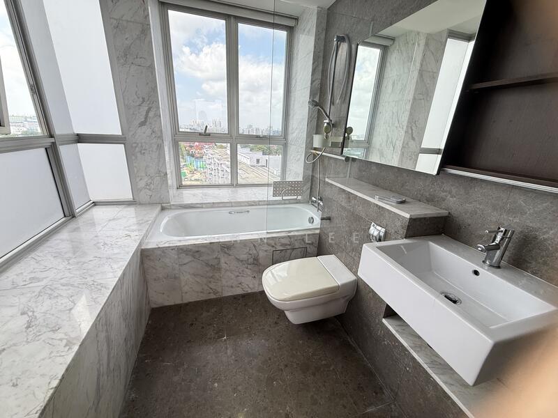 For Rent - The Parc Condominium