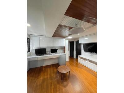 For Sale - 3 Queen's Road