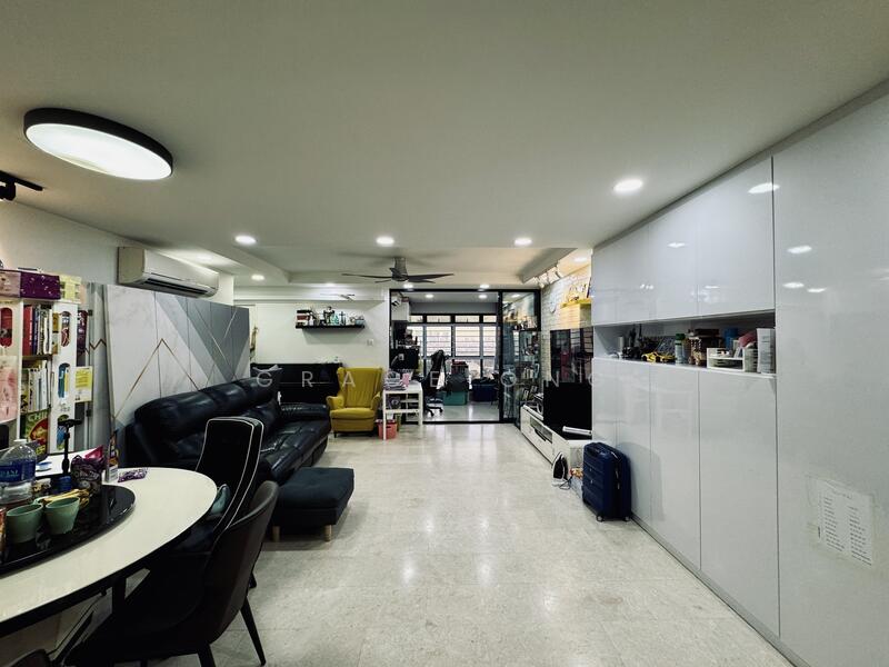 For Sale - 17 Dover Crescent