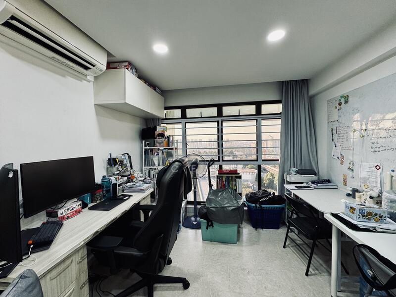 For Sale - 17 Dover Crescent