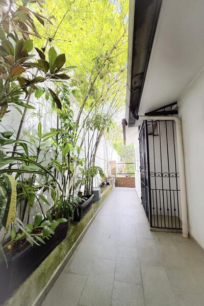 ⭐️⭐️FREEHOLD Landed Semi D@Swanage Road, Walk to Dakota MRT, Swanage Road, 5 Bedrooms, 3,500 sqft, Semi-Detached House For Sale, by Zane Chew, 60188688 - Corridor - PropertyGuru.com.sg