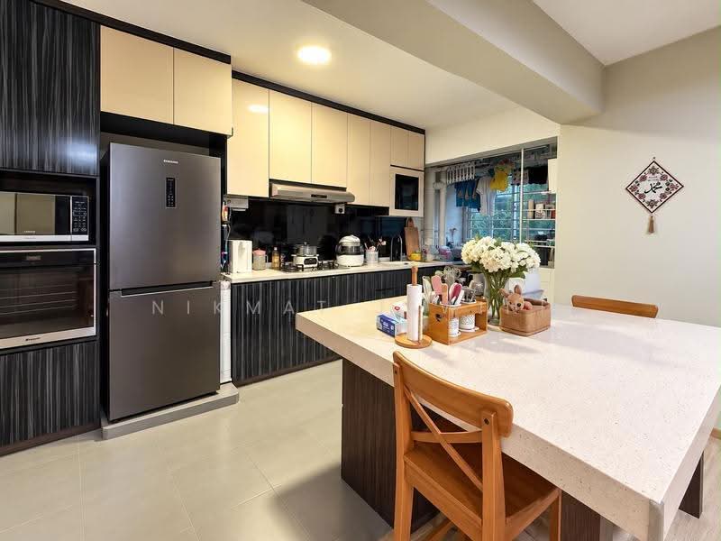 166A Yung Kuang Court, 166A Yung Kuang Road, Boon Lay / Jurong / Tuas, 3 Bedrooms, 1,216 sqft, HDB Flat For Sale, by Nikmat Jawini, 60188709 - Kitchen - PropertyGuru.com.sg