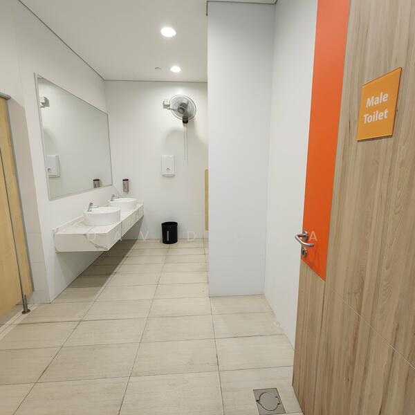 3 Biopolis Drive, Biopolis Drive, 2,500 sqft, Food & Beverage For Rent, by David Chia, 60188818 - Bathroom - CommercialGuru.com.sg