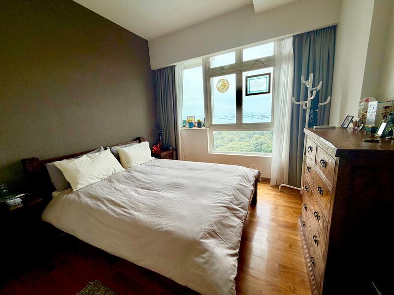 Roomy Master Bedroom w Million $$ View