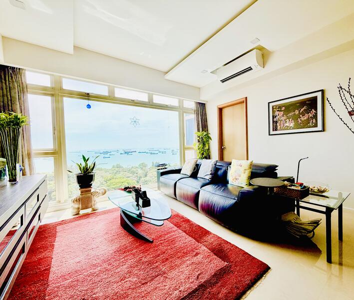 Living Room w Full Sea View