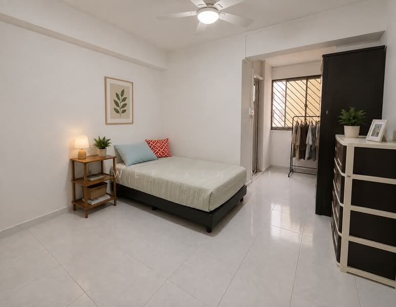 417 Hougang Avenue 8, 417 Hougang Avenue 8, 3 Bedrooms, 1,130 sqft, HDB Flat For Sale, by Wee Xin Yi, 60189032 - Bedroom - PropertyGuru.com.sg