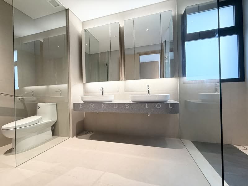 Whitley Road brand new semi detached w lift, Whitley road, dyson road, chancery hill, 4 Bedrooms, 4,000 sqft, Semi-Detached House For Rent, by Vernus Lou, 60189056 - Bathroom - PropertyGuru.com.sg