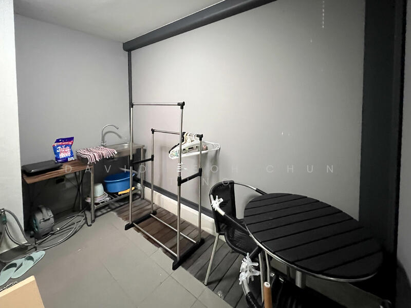 Balcony w Motorized Zip Blinds