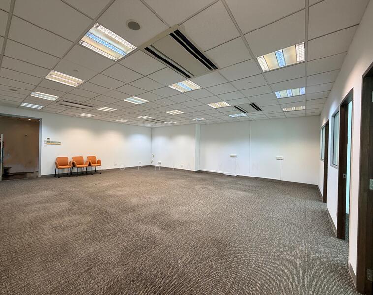 Tan Chong Tower, 15 Queen Street, 1,055 sqft, Office For Rent, by Sophia Yan, 60189152 - CommercialGuru.com.sg