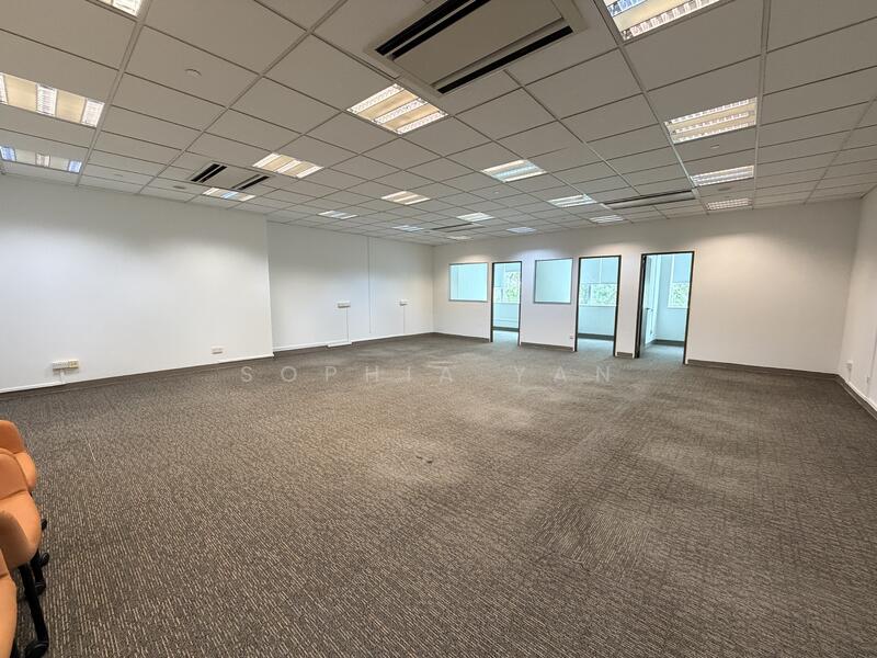 Tan Chong Tower, 15 Queen Street, 1,055 sqft, Office For Rent, by Sophia Yan, 60189152 - CommercialGuru.com.sg