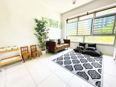 For Sale - 570A Woodlands Avenue 1