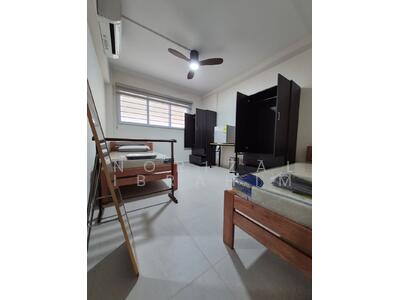 For Rent - 898 Tampines Street 81