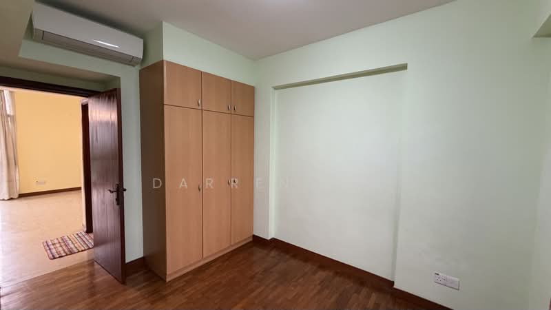 The Mayfair, 7 Jurong East Street 32, 2 Bedrooms, 926 sqft, Condominium For Sale, by Darren Lim, 60189241 - Bedroom - PropertyGuru.com.sg