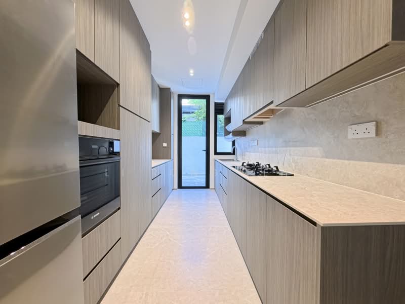 ❤️ CUL DE SAC! NEXT TO PARK! D16 BRAND NEW LANDED HOME!, Peakville Avenue / Jalan Pari Burong / Jalan Pari Dedap, 7 Bedrooms, 5,264 sqft, Terraced House For Sale, by Li Rong Teh, 60189301 - PropertyGuru.com.sg