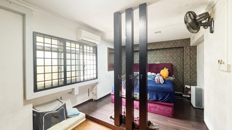 For Sale - 882 Woodlands Street 82