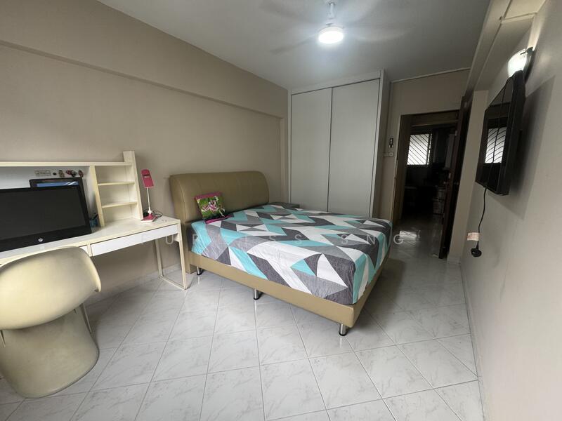144 Bishan Street 12 HDB Flat For Sale at S$ 828,000 | PropertyGuru Singapore - Bedroom