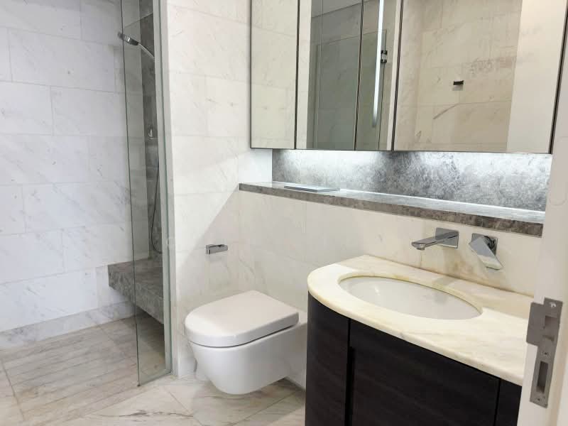DUO Residences, 1 Fraser Street, 1 Bedroom, 538 sqft, Apartment For Sale, by Cathy Toh, 60189595 - Bathroom - PropertyGuru.com.sg
