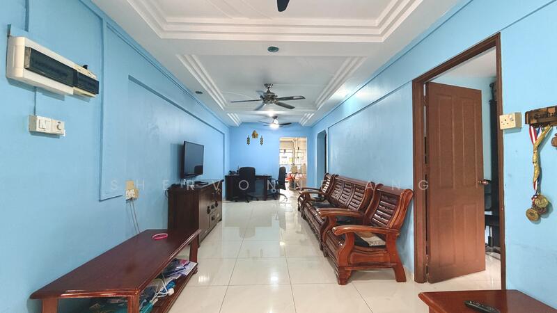 For Sale - 215 Ang Mo Kio Avenue 1