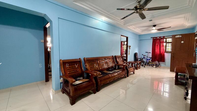 For Sale - 215 Ang Mo Kio Avenue 1