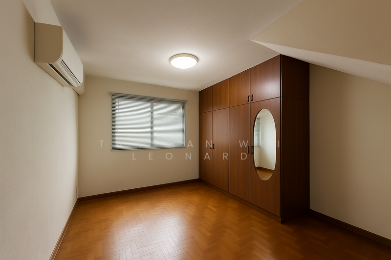 For Sale - Freehold Inter-Terrace in Opera Estate | Ideal for Reconstruction