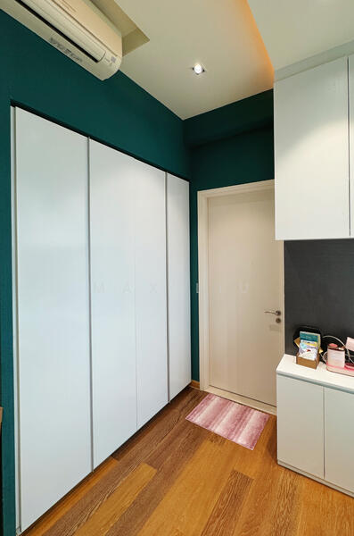 Kingsford Hillview Peak, 101 Hillview Rise, Dairy Farm / Bukit Panjang / Choa Chu Kang, 1 Bedroom, 549 sqft, Condominium For Rent, by Max Liu, 60189768 - Bedroom wardrobe - PropertyGuru.com.sg