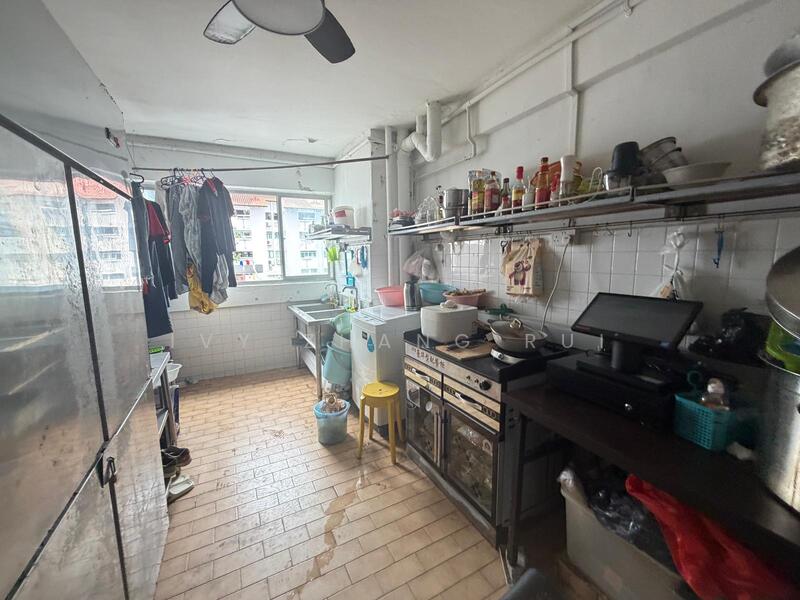 Bedok reservoir hdb shophouse with accommodation, Bedok / Upper East Coast, 1,646 sqft, Shop / Shophouse For Sale, by Ivy Zhang Rui, 60189804 - Kitchen - CommercialGuru.com.sg