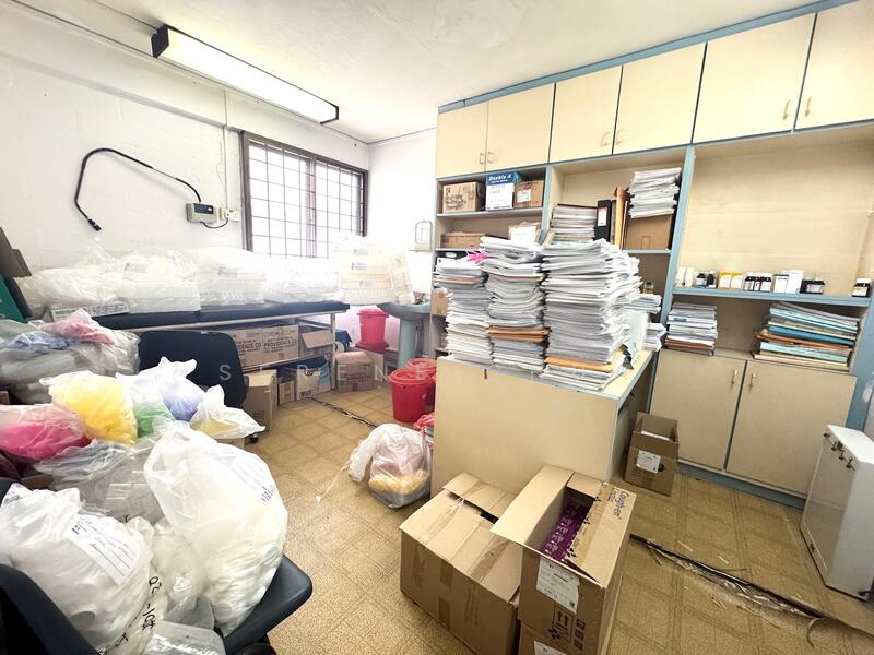 20 CHAI CHEE ROAD, 20 CHAI CHEE ROAD, 1,377 sqft, Medical For Sale, by Serene Chua, 60189873 - Upper floor room 2 used as store room - CommercialGuru.com.sg