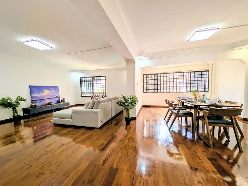 646 Jalan Tenaga HDB Flat For Sale at S$ 878,888 | PropertyGuru Singapore - Living Room