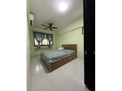 For Rent - 737 Woodlands Circle