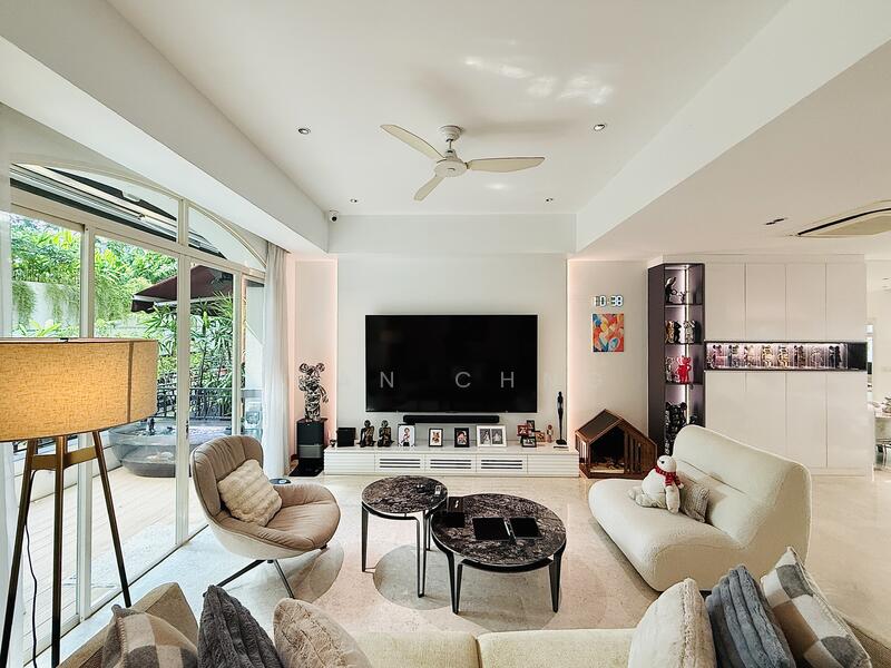 For Sale - ⭐️⭐️LANDED7772@ 3.2Xm Spacious and Bright Cluster Terrace | Near St Nicholas Girls