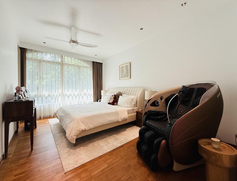 For Sale - ⭐️⭐️LANDED7772@ 3.2Xm Spacious and Bright Cluster Terrace | Near St Nicholas Girls