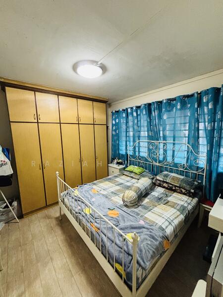 For Sale - 666 Woodlands Ring Road