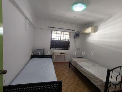 For Rent - 585 Cheng San Court