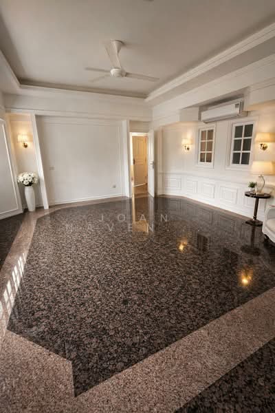 Colonial style GCB with big garden. Beautiful and cozy, Dempsey/ Holland road/ Swettenham road, 5 Bedrooms, 6,800 sqft, Good Class Bungalow For Rent, by Joan Navenza Wiguna, 60190047 - Living Room - PropertyGuru.com.sg