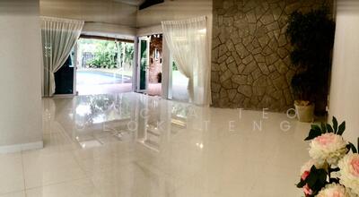 For Rent - King Albert Park