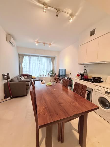 Altez Condominium For Sale at S$ 1,200,000 | PropertyGuru Singapore - Living Room