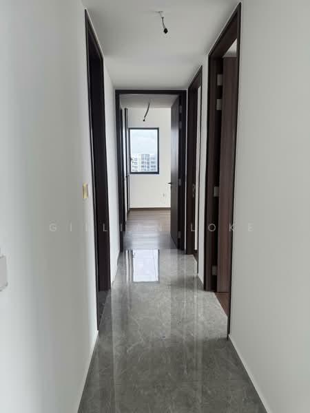 Bartley Vue, 8 Jalan Bunga Rampai, 3 Bedrooms, 1,044 sqft, Condominium For Sale, by Gillian Loke, 60190357 - Corridor - PropertyGuru.com.sg