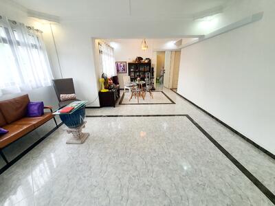 For Sale - 353 Ang Mo Kio Street 32