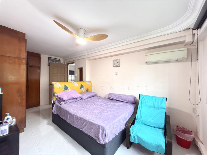 For Rent - 168A Queensway