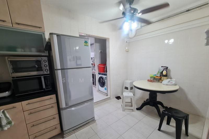 279 Toh Guan Road, 279 Toh Guan Road, Boon Lay / Jurong / Tuas, 3 Bedrooms, 1,302 sqft, HDB Flat For Sale, by Simon Sim, 60190762 - Kitchen - PropertyGuru.com.sg