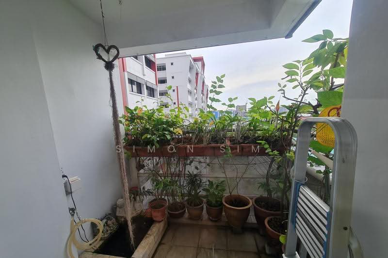 279 Toh Guan Road, 279 Toh Guan Road, Boon Lay / Jurong / Tuas, 3 Bedrooms, 1,302 sqft, HDB Flat For Sale, by Simon Sim, 60190762 - Balcony - PropertyGuru.com.sg