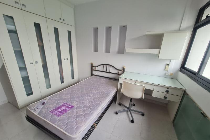 279 Toh Guan Road, 279 Toh Guan Road, Boon Lay / Jurong / Tuas, 3 Bedrooms, 1,302 sqft, HDB Flat For Sale, by Simon Sim, 60190762 - Bedroom - PropertyGuru.com.sg