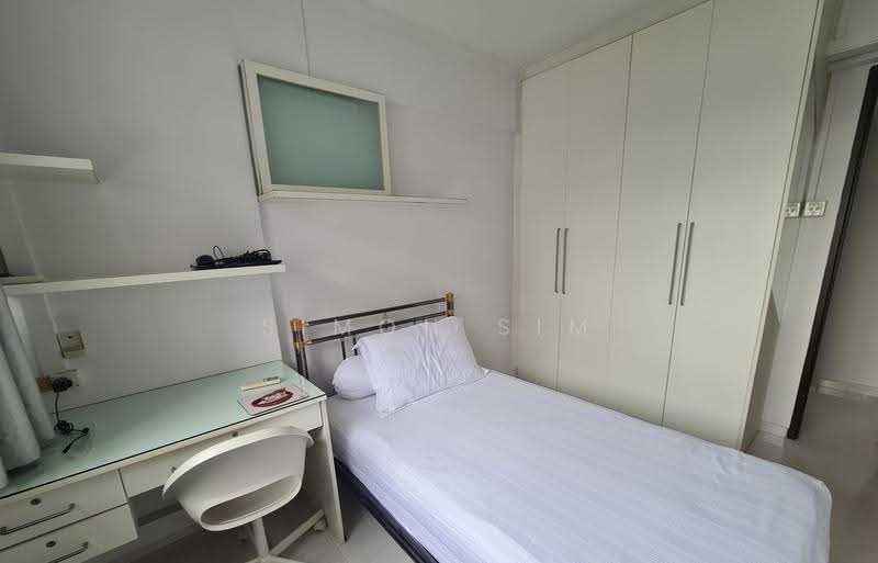 279 Toh Guan Road, 279 Toh Guan Road, Boon Lay / Jurong / Tuas, 3 Bedrooms, 1,302 sqft, HDB Flat For Sale, by Simon Sim, 60190762 - Bedroom - PropertyGuru.com.sg