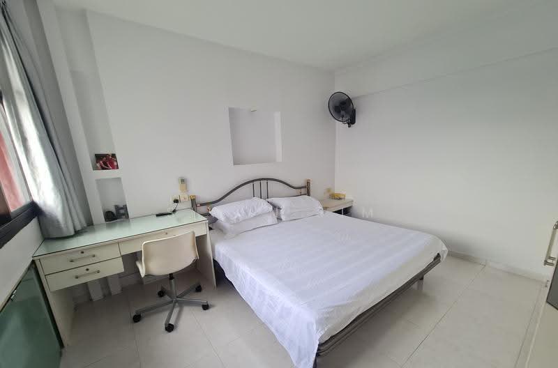 279 Toh Guan Road, 279 Toh Guan Road, Boon Lay / Jurong / Tuas, 3 Bedrooms, 1,302 sqft, HDB Flat For Sale, by Simon Sim, 60190762 - Bedroom - PropertyGuru.com.sg