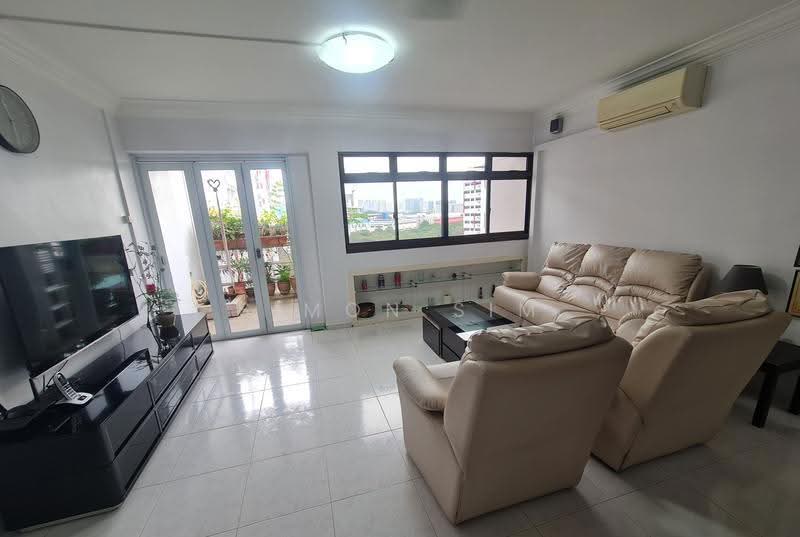 279 Toh Guan Road, 279 Toh Guan Road, Boon Lay / Jurong / Tuas, 3 Bedrooms, 1,302 sqft, HDB Flat For Sale, by Simon Sim, 60190762 - Living Room - PropertyGuru.com.sg